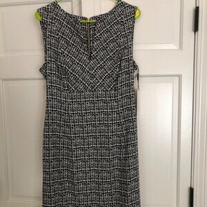 NEW Calvin Klein Black and White Knit Size 10 Dress